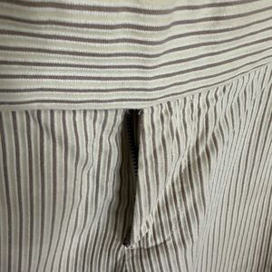 The Gap straight leg pant size 4 pinstriped